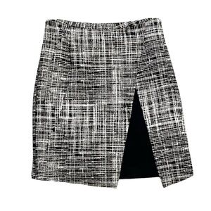2/$30 Amanda & Chelsea Black & White Pencil Skirt Size 2 Slit Detail Work Skirt